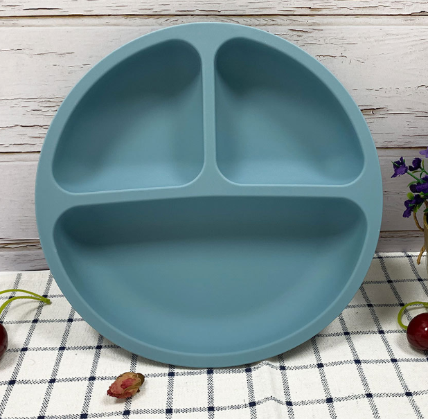 Assiette en Silicone pour Bébé avec Ventouse : Assiette Divisée pour Tout-Petits - bébémerveille