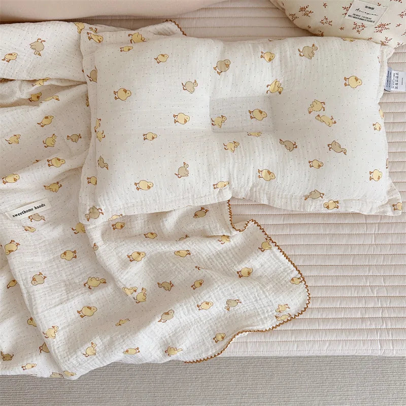 Couverture et Coussin en Mousseline Premium pour Tout-Petits avec Jolis Imprimés - bébémerveille